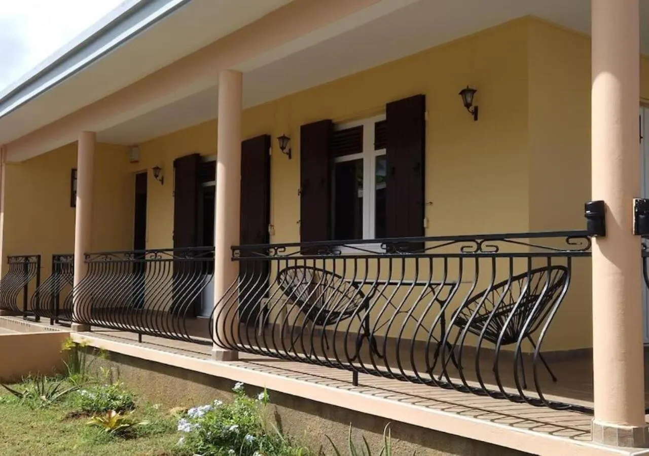 Mailly - Charmante Villa T5 Avec Piscine - Empire House Capesterre-Belle-Eau 0*,